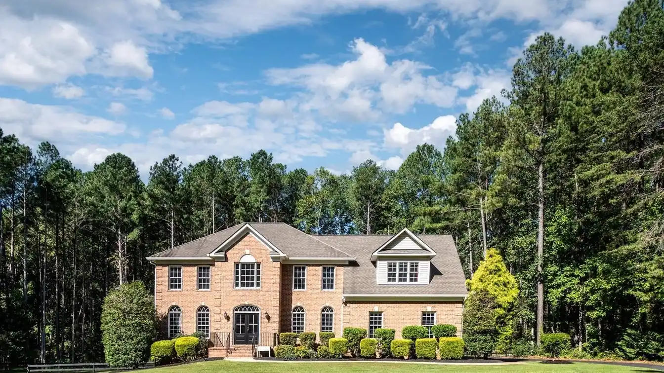 Elegant Colonial on 4.5-acre Private Oasis