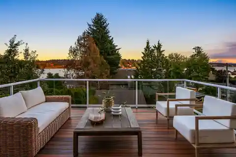 Kirkland Retreat with Lake and Mountain Views