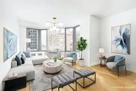 Stylish Living Space in the Heart of Chelsea