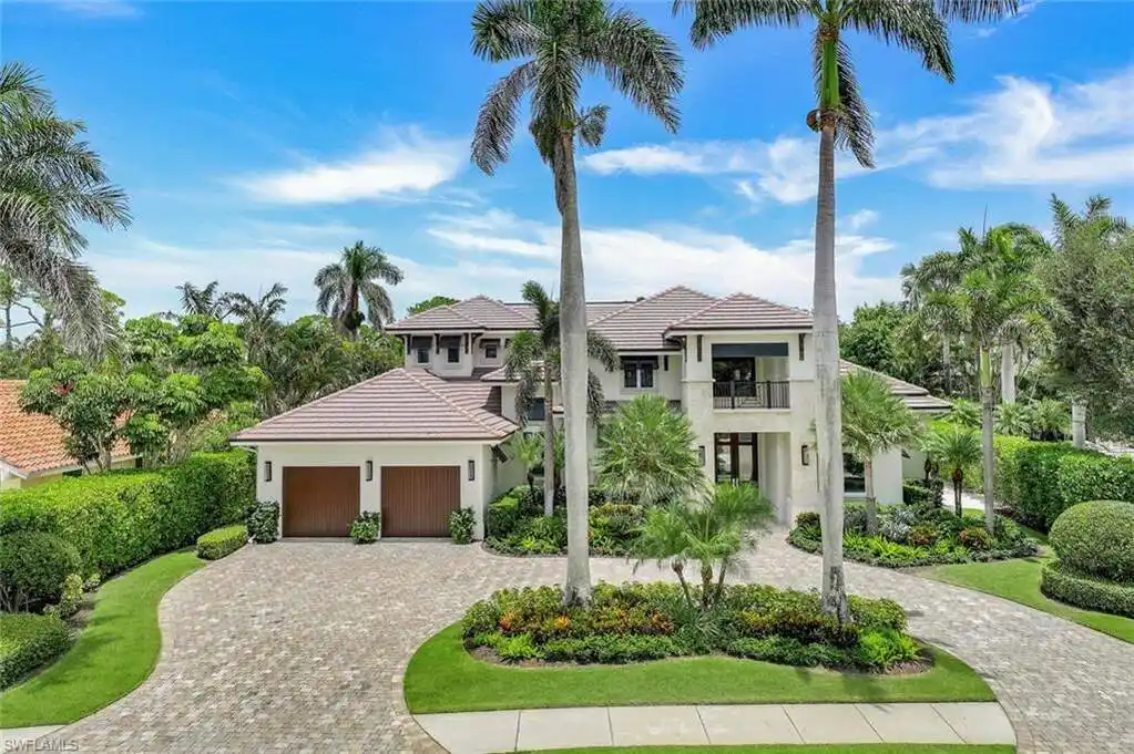 Luxurious Park Shore Living Awaits You