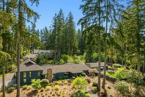 Garden Sanctuary in Bridle Trails