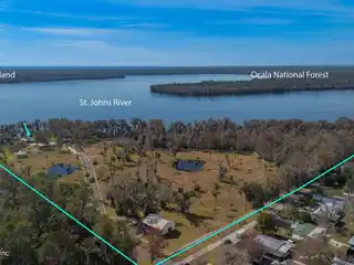 Gorgeous Home on 22 Amazing Riverfront Acres