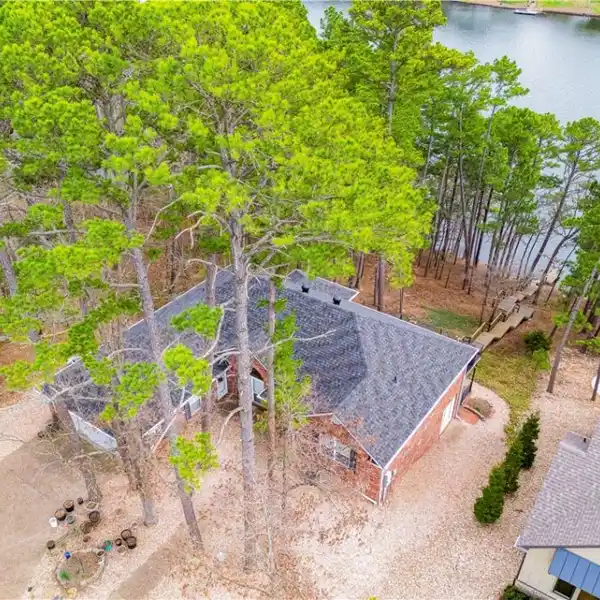 GORGEOUS HOME ON LAKE RAYBURN