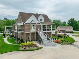 Luxurious and Expansive Estate in Archdale