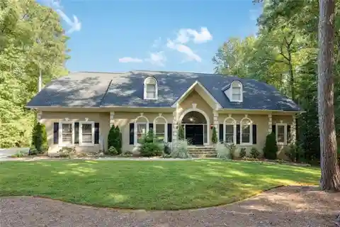 Rare Dual-Residence Estate in Roswell