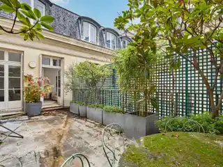 Peaceful Apartment in a Period Building