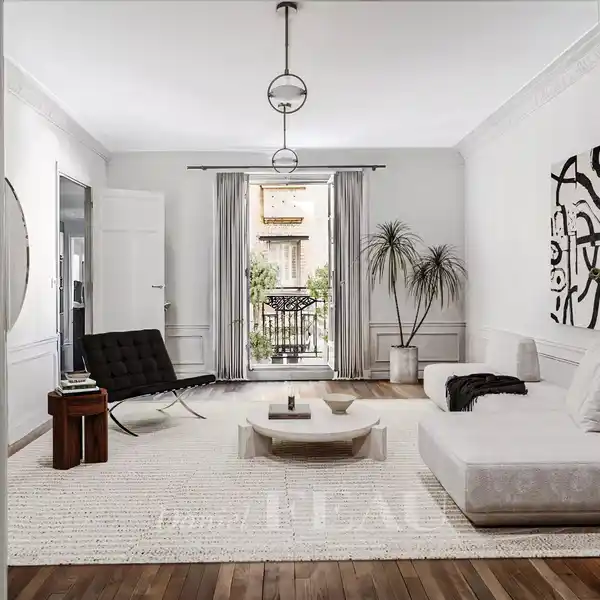 GRAND LUXEMBOURG FLAT WITH TIMELESS CHARM