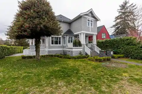 Lovely Unit in a Stratafied Triplex