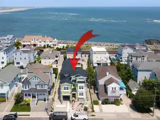 Show-stopping New Construction with Pool