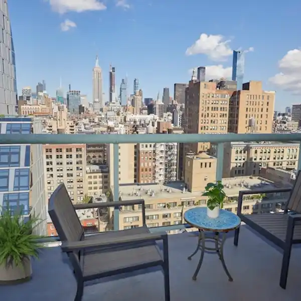 SPECTACULAR PENTHOUSE CONDO WITH TERRACE