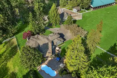 One-Of-A-Kind Equestrian Living on Union Hill