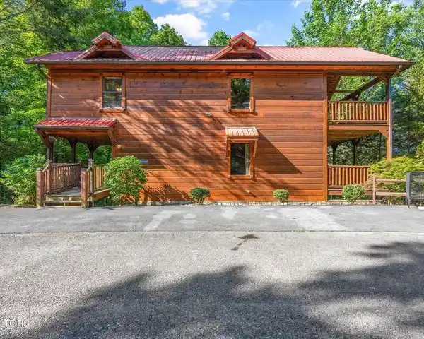 MOUNTAIN RETREAT IN ELK SPRINGS RESORT