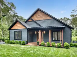 Modern Gem in the Vibrant Springs Area