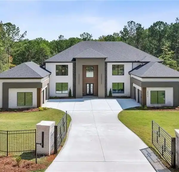 EXCEPTIONAL NEW CONSTRUCTION