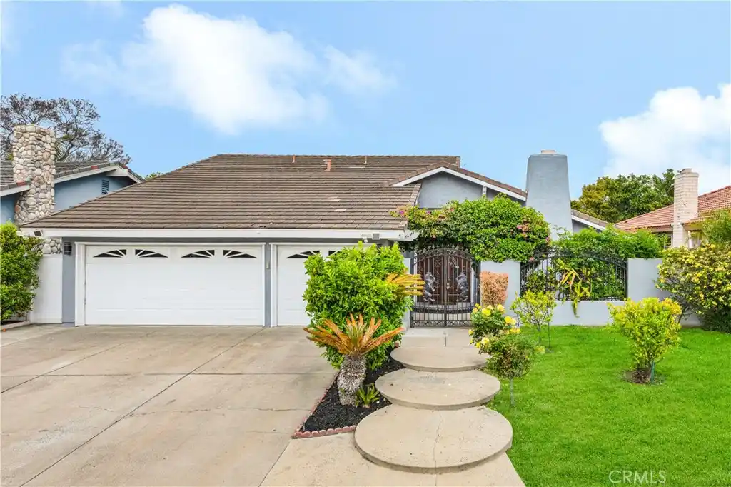 Unique Pool Home in a Prestigious Neighborhood
