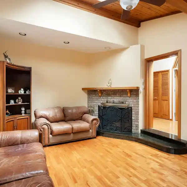 STUNNING HOME IN THE PRESTIGIOUS ARBUTUS RIDGE