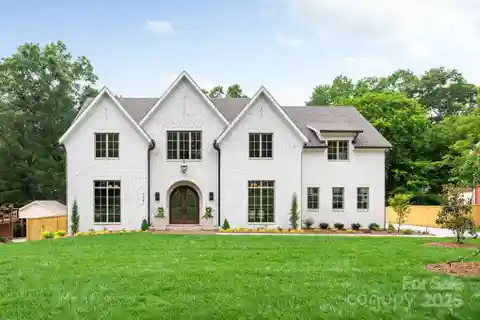 New Construction in Hot Lansdowne