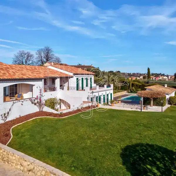 BEAUTIFUL VILLA IN A PEACEFUL NEIGHBORHOOD