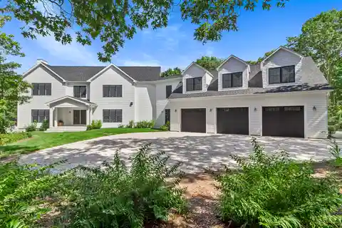 Wonderfully-appointed Compound Offering Exceptional Privacy