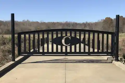 275-Acre Retreat