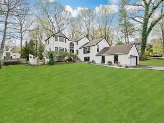 Impeccably Maintained Contemporary-colonial