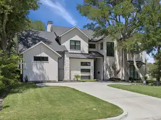 Immaculate Home in Exclusive Melshire Estates