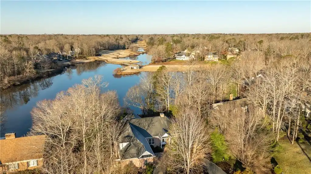 Waterfront Luxury in Ford's Colony