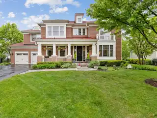 Fantastic Two-story Foyer