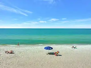 Beautiful Gulf-Front Residence on the Miracle Mile