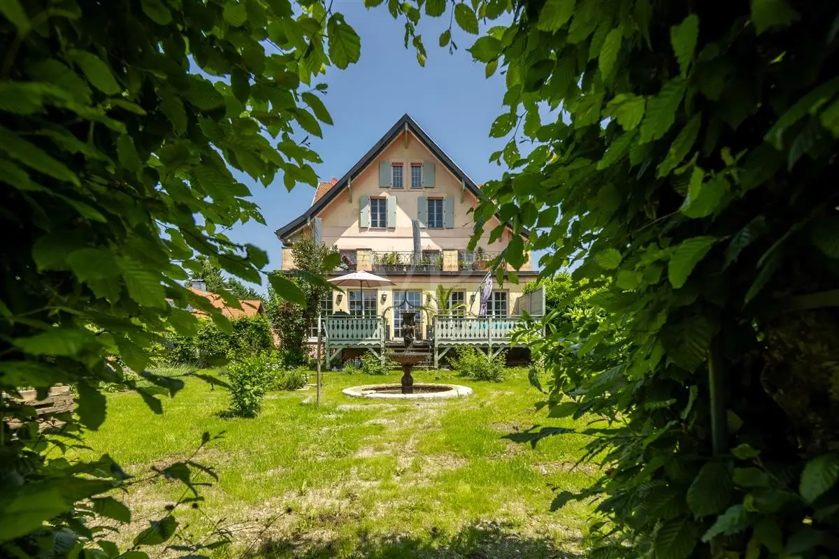 Small Image