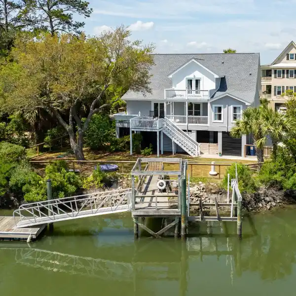 WATERFRONT HOME NESTLED ON SCENIC LOST ISLAND