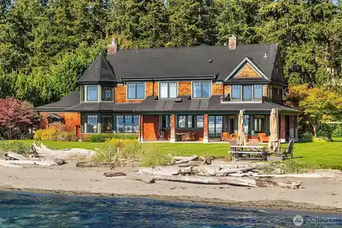 Where Timeless Elegance Meets the Sea