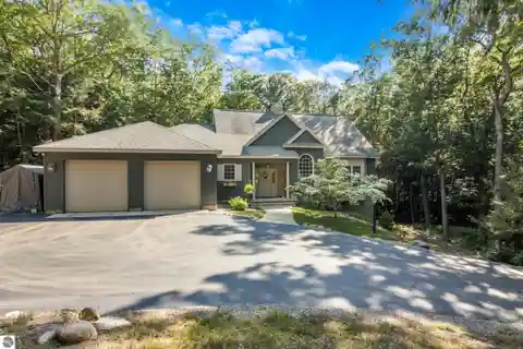Northern Michigan Gem with Private Lake Access