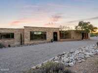AN IDEAL MIX OF PRIVACY AND CONVENIENCE