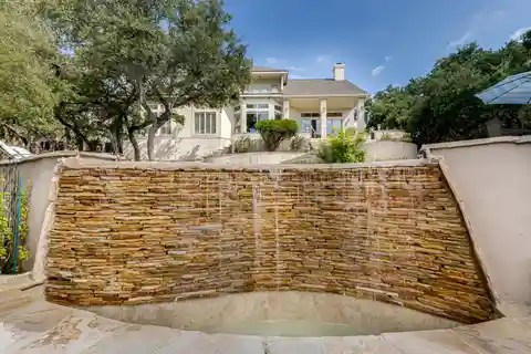 Exclusive Hill Country Retreat with Infinity Pool and Waterfall