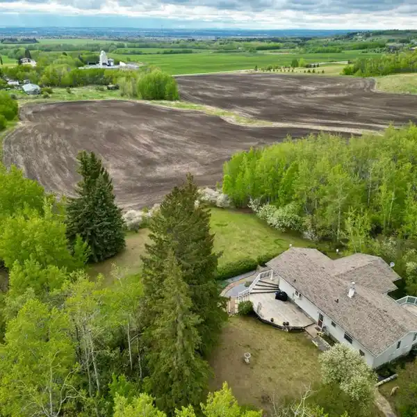 UNIQUE 40-ACRE PROPERTY