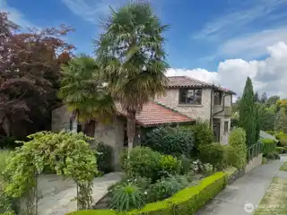 1936 Laurelhurst Treasure