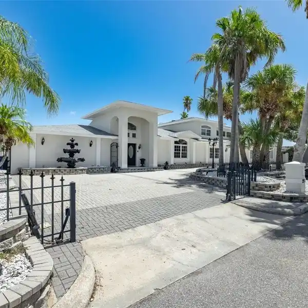 STATELY TIERRA VERDE RESIDENCE