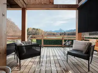 Architect-Designed Chalet with Stunning Mountain Panorama