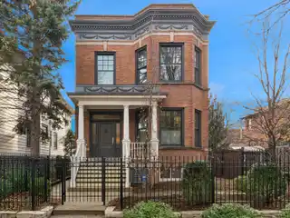 Meticulously Updated Lakeview Home