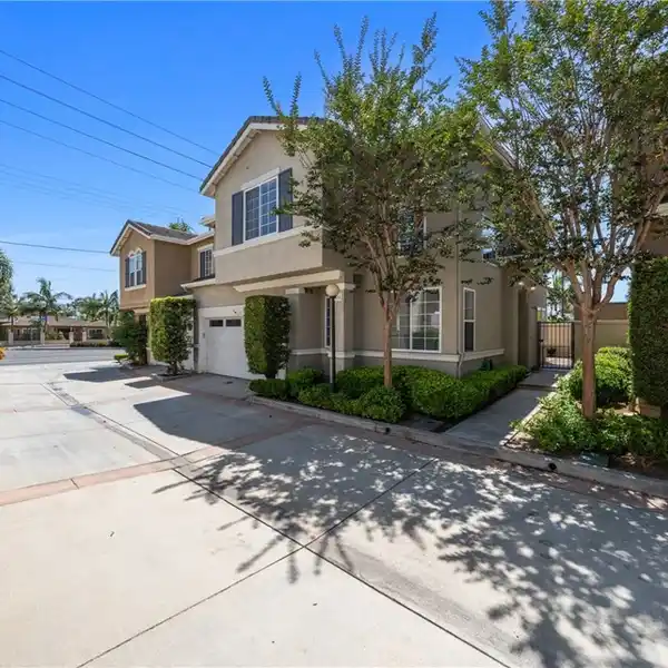 FULLY REMODELED BEACH-CLOSE HOME