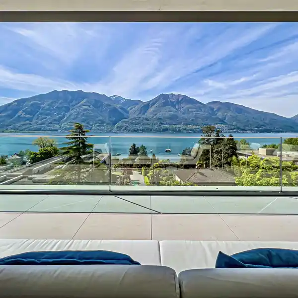 INCREDIBLE OPEN VIEWS