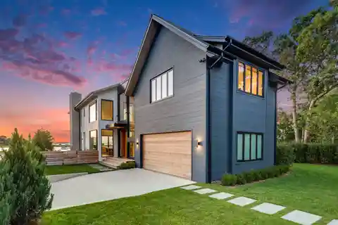 Beautiful Bucolic Waterfront Rental