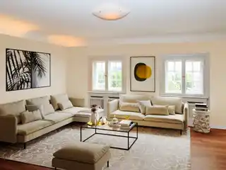 Maisonette Apartment in Historic Villa with Large Garden Area