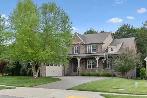 Beautifully Upgraded Home in Summerlyn