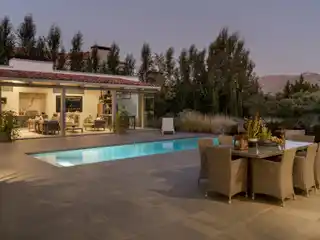 Spectacular Home in Winelands Estate