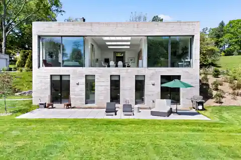 Rare Modern Masterpiece in Westchester