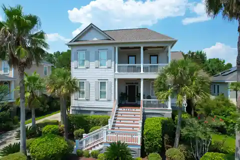Fully Updated Turnkey Home in Prestigious Rivertowne Country Club