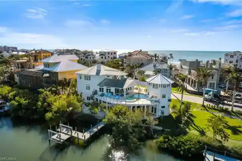 Beautifully Renovated Waterfront Estate in Barefoot Beach