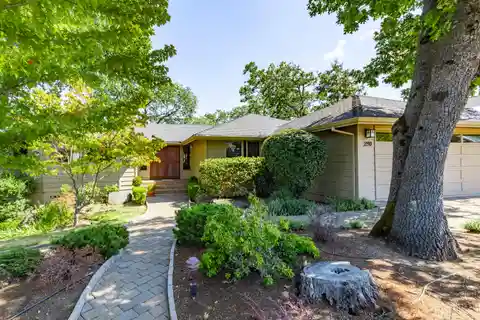 Open-plan View Property